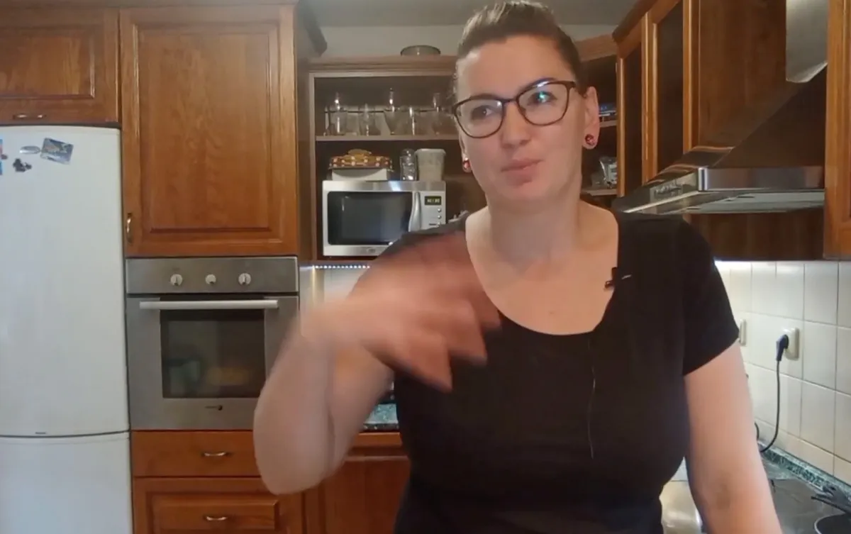 Hotový domácí kváskový chléb upečený podle kurzu Pavly Machové