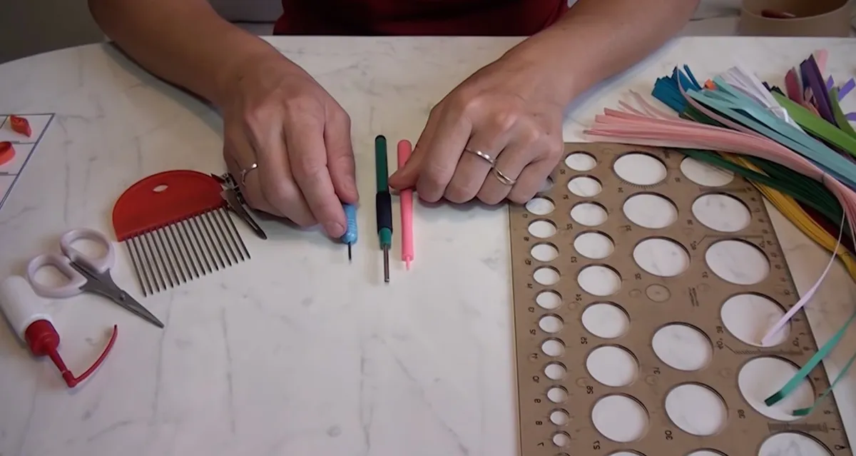Originální papírové ozdoby vytvořené technikou quilling